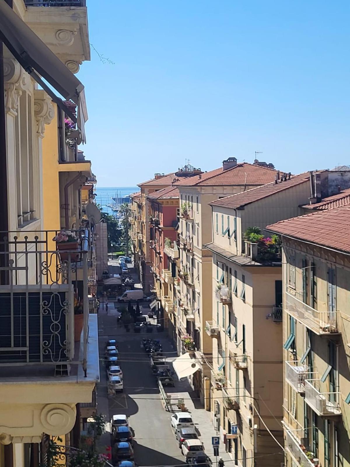 Tra Mare E Castello *